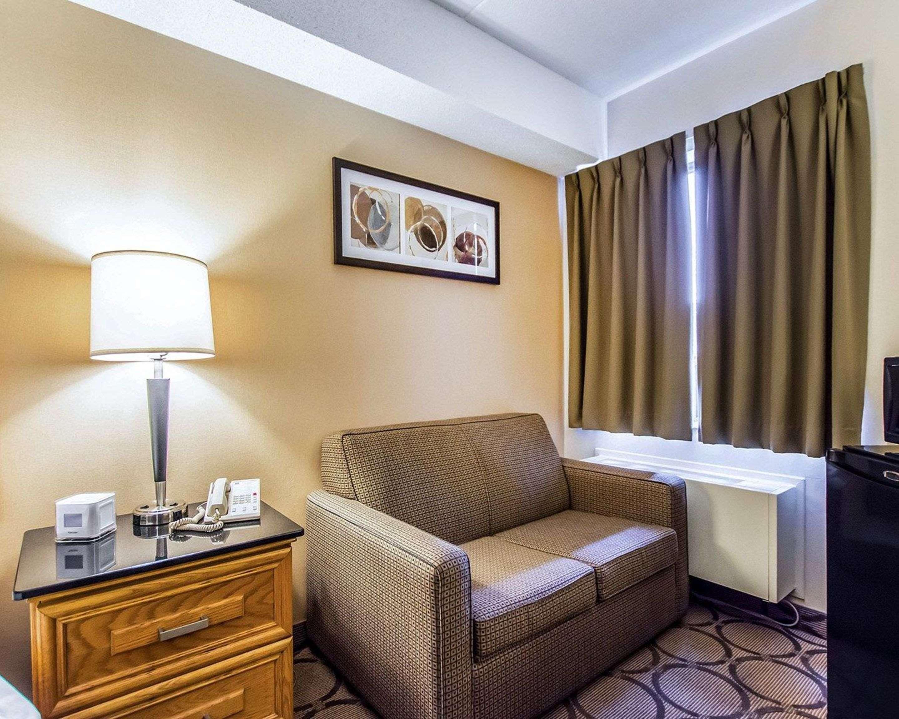 Comfort East Inn