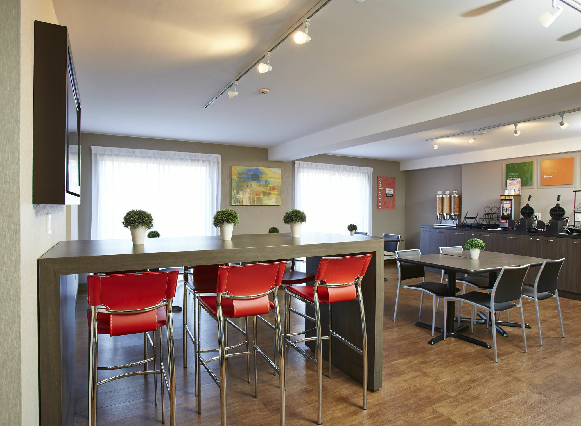 Comfort East Inn 3*